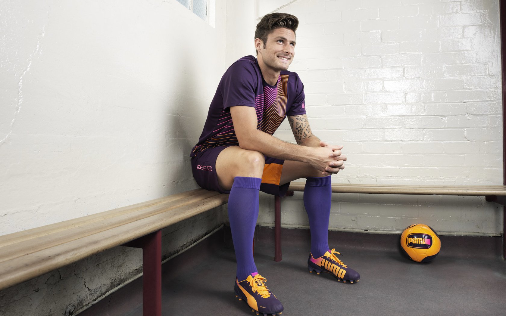 德甲：汉堡1-3败给多特，守门员连续扑救未能保住零失球，德甲汉堡保级多少次了